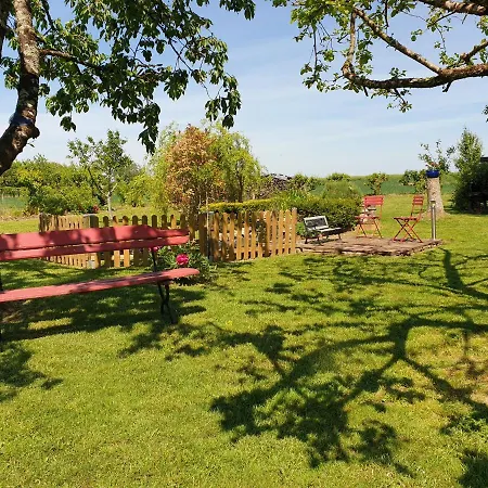 לינה וארוחת בוקר Au Fil Des Lacs 4*