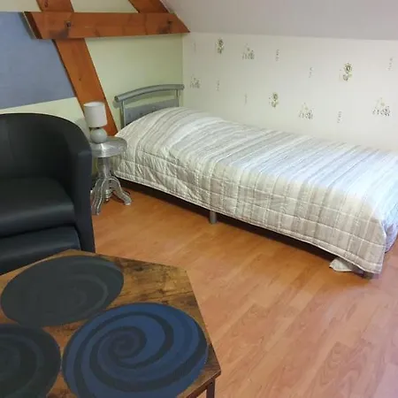 לינה וארוחת בוקר Au Fil Des Lacs Précy-Saint-Martin